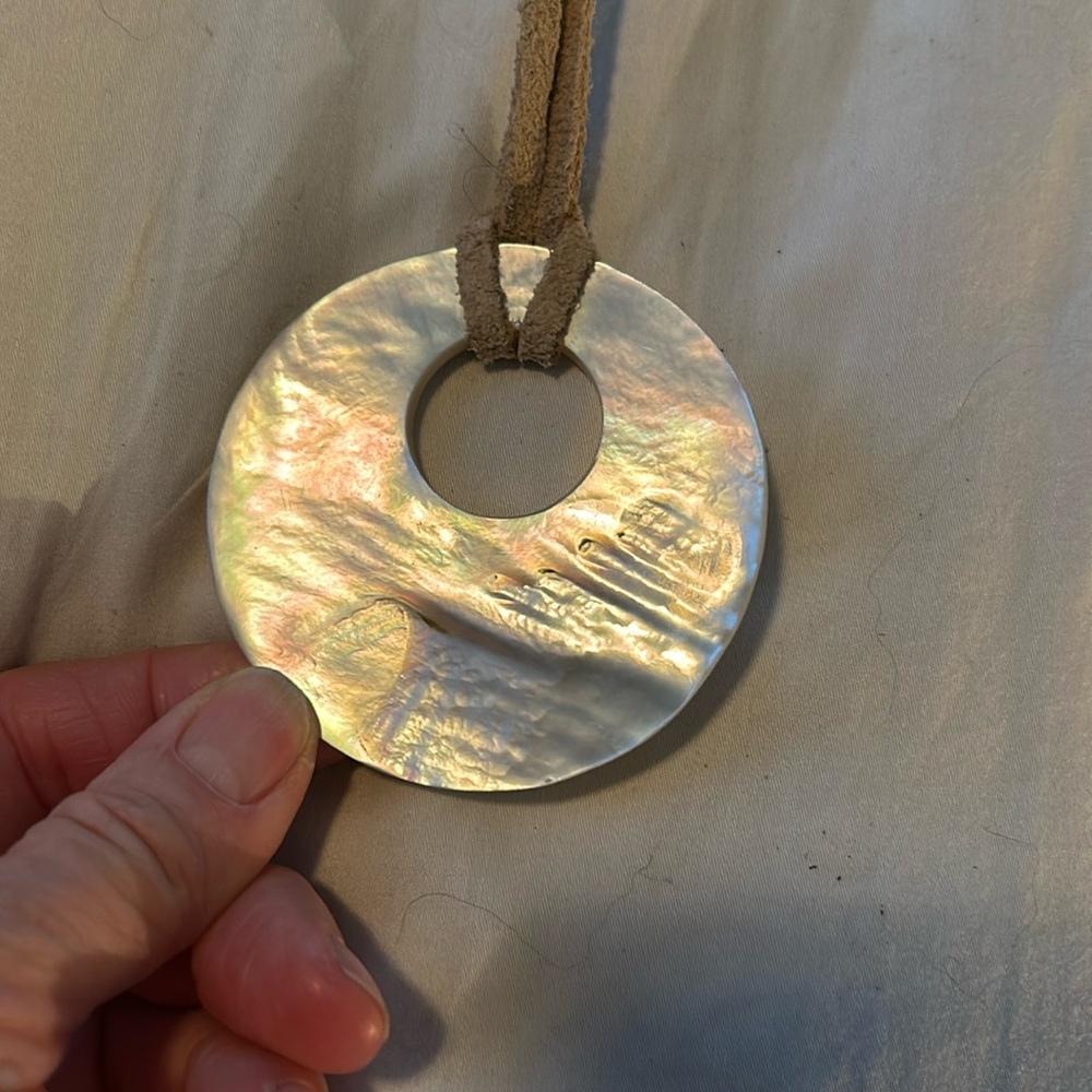 Letter necklace with mother of pearl